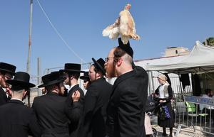 MEDIO ORIENTE-BEIT SHEMESH-YOM KIPUR-CEREMONIA DE KAPAROT