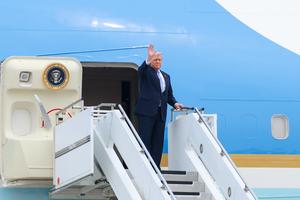 CHINA-BEIJING-EEUU-TRUMP-PARTIDA