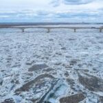 CHINA-HEILONGJIANG-PRIMAVERA-HIELO A LA DERIVA