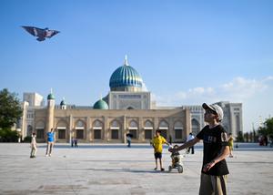 UZBEKISTAN-TASHKENT-PRIMAVERA-VIDA COTIDIANA
