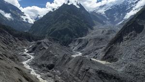 CHINA-XIZANG-GYIRONG-AVALANCHA DE LODO-LAGO DE BARRERA