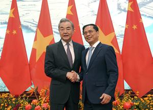 VIETNAM-HANOI-CHINA-WANG YI-COOPERACION BILATERAL-REUNION