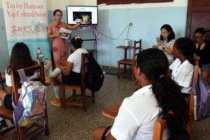 CUBA-HABANA-CHINA-ESTUDIANTES-PROYECTO