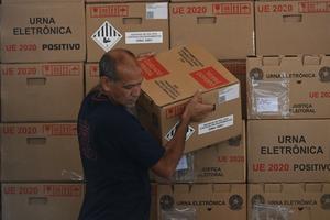 BRASIL-BRASILIA-ELECCIONES-MAQUINAS DE VOTACION ELECTRONICA