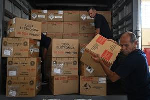 BRASIL-BRASILIA-ELECCIONES-MAQUINAS DE VOTACION ELECTRONICA