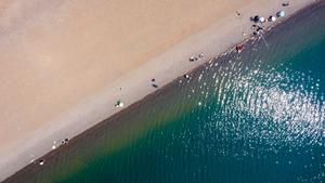 CHINA-YUNNAN-YUXI-LAGO FUXIAN-PAISAJE PRIMAVERAL-TURISMO