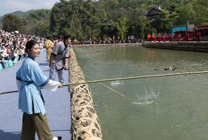 CHINA-SICHUAN-CHENGDU-DUJIANGYAN-FESTIVAL DE LIBERACION DE AGUA