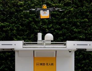 CHINA-SHANGHAI-CHENG LI-WUN-DELEGACION DEL KMT-MEITUAN-SERVICIO DE ENTREGA CON DRONES