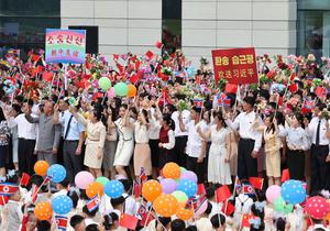 RPDC-PYONGYANG-CHINA-XI JINPING-KIM JONG UN-GRAN CEREMONIA DE DESPEDIDA
