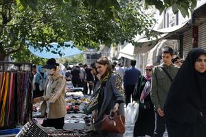 IRAN-TEHERAN-VIDA COTIDIANA-VISTAS URBANAS