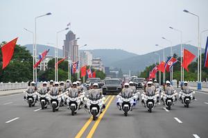RPDC-PYONGYANG-CHINA-XI JINPING-KIM JONG UN-GRAN CEREMONIA DE DESPEDIDA