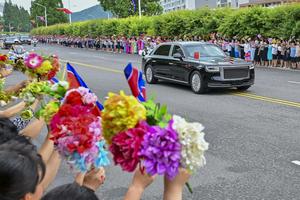 RPDC-PYONGYANG-CHINA-XI JINPING-KIM JONG UN-GRAN CEREMONIA DE DESPEDIDA