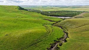 CHINA-MONGOLIA INTERIOR-HULUN BUIR-ESCARPE HAKE-VISTAS