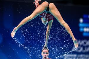 HUNGRIA-BUDAPEST-NATACION ARTISTICA-CAMPEONATO MUNDIAL JUVENIL-EQUIPO ACROBATICO