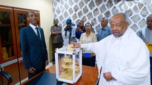 YIBUTI-CIUDAD DE YIBUTI-ELECCION PRESIDENCIAL-VOTACION