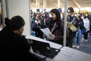 ARGENTINA-BUENOS AIRES-EXPO EMPLEO BARRIAL