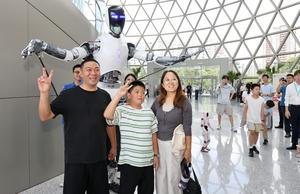 CHINA-SHANGHAI-MUSEO DE CIENCIA Y TECNOLOGIA-100 MILLONES DE VISITAS