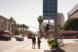 EEUU-LOS ANGELES-PRECIO DEL PETROLEO-AUMENTO