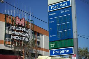 EEUU-LOS ANGELES-PRECIO DEL PETROLEO-AUMENTO