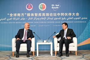 EGIPTO-CAIRO-XINHUA-FU HUA-CONFERENCIA DE ASOCIACION CHINA-ESTADOS ARABES DEL FORO DE MEDIOS DE COMUNICACION Y THINK TANKS DE SUR GLOBAL-INVITADOS-REUNION