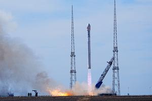 CHINA-COHETE ZHUQUE-2E-SATELITES-LANZAMIENTO