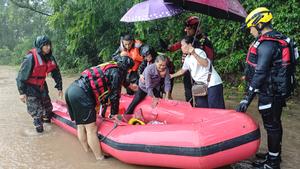 CHINA-GUANGXI-QINZHOU-TORMENTA-SECUELAS