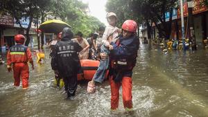 CHINA-GUANGXI-QINZHOU-TORMENTA-SECUELAS