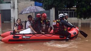 CHINA-GUANGXI-QINZHOU-TORMENTA-SECUELAS