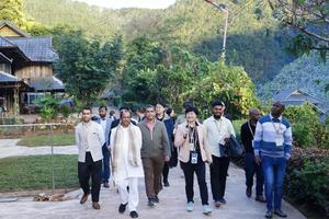 CHINA-YUNNAN-XISHUANGBANNA-SUR GLOBAL-JOVENES-VISITA