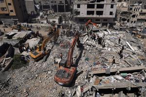 MEDIO ORIENTE-CIUDAD DE GAZA-EDIFICIO-COLAPSO