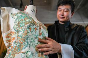 CHINA-JIANGSU-KUNSHAN-INDUSTRIA CREATIVA DE LA MODA
