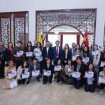 COLOMBIA-BOGOTA-CHINA-BECAS