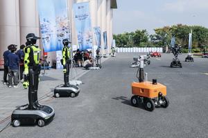 CHINA-ZHEJIANG-HANGZHOU-CUMBRE ROBOTOP