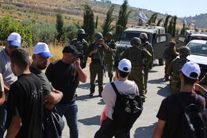 MEDIO ORIENTE-HEBRON-EJERCITO