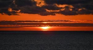 KAZAJISTAN-AKTAU-MAR CASPIO-PAISAJE