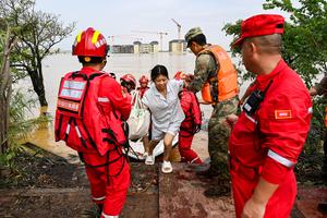 CHINA-GUANGXI-TIFON MAYSAK-BUSQUEDA Y RESCATE