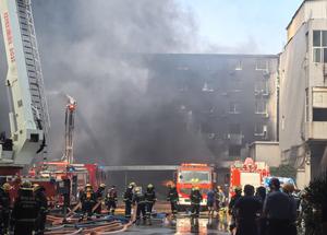 CHINA-FUJIAN-JINJIANG-INCENDIO EN FABRICA DE CALZADO