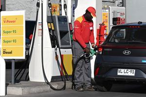 CHILE-SANTIAGO-COMBUSTIBLE-INFLACION