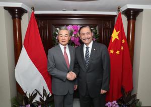 INDONESIA-YAKARTA-CHINA-WANG YI-LUHUT-REUNION