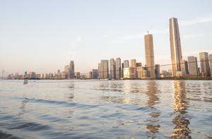 CHINA-HUBEI-WUHAN-RIO YANGTSE-NIVEL DEL AGUA-MARCA DE ADVERTENCIA