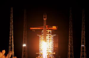 CHINA-HAINAN-GRUPO DE SATELITES DE INTERNET-LANZAMIENTO