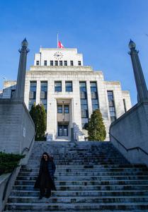 CANADA-VANCOUVER-TIROTEO MASIVO-BANDERAS A MEDIA ASTA