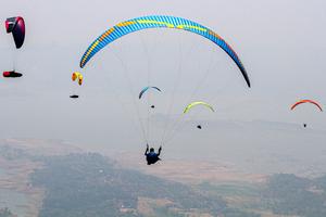 INDONESIA-SUMEDANG-CAMPEONATO DE PARAPENTE DE JAVA OCCIDENTAL