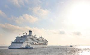 CHINA-SHANGHAI-CRUCERO DE FABRICACION NACIONAL-ADORA FLORA CITY-PRUEBA DE MAR
