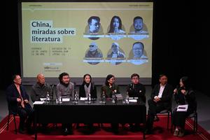 CHILE-SANTIAGO-CHINA-ESCRITORES-CONFERENCIA