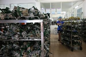 CHINA-HAINAN-WENCHANG-ZONGZI-PRODUCCION