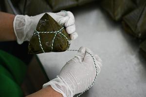 CHINA-HAINAN-WENCHANG-ZONGZI-PRODUCCION