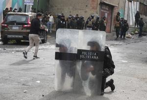 BOLIVIA-LA PAZ-BLOQUEOS-ENFRENTAMIENTOS