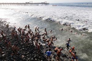 EL SALVADOR-LA LIBERTAD-PRUEBA ACUATICA