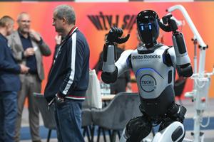 POLONIA-VARSOVIA-EXPOSICION DE INTELIGENCIA ARTIFICIAL